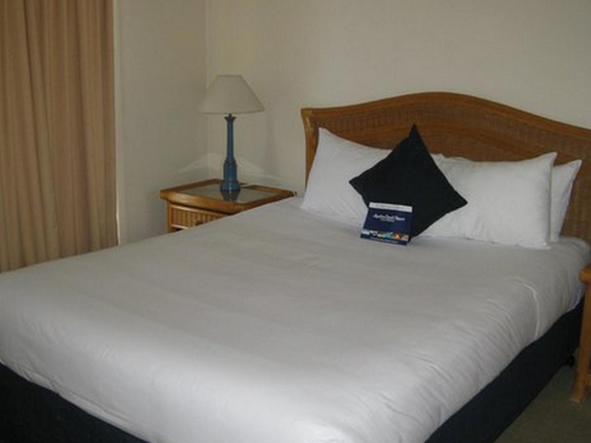 Aqualuna Beach Resort Sapphire Beach Esterno foto