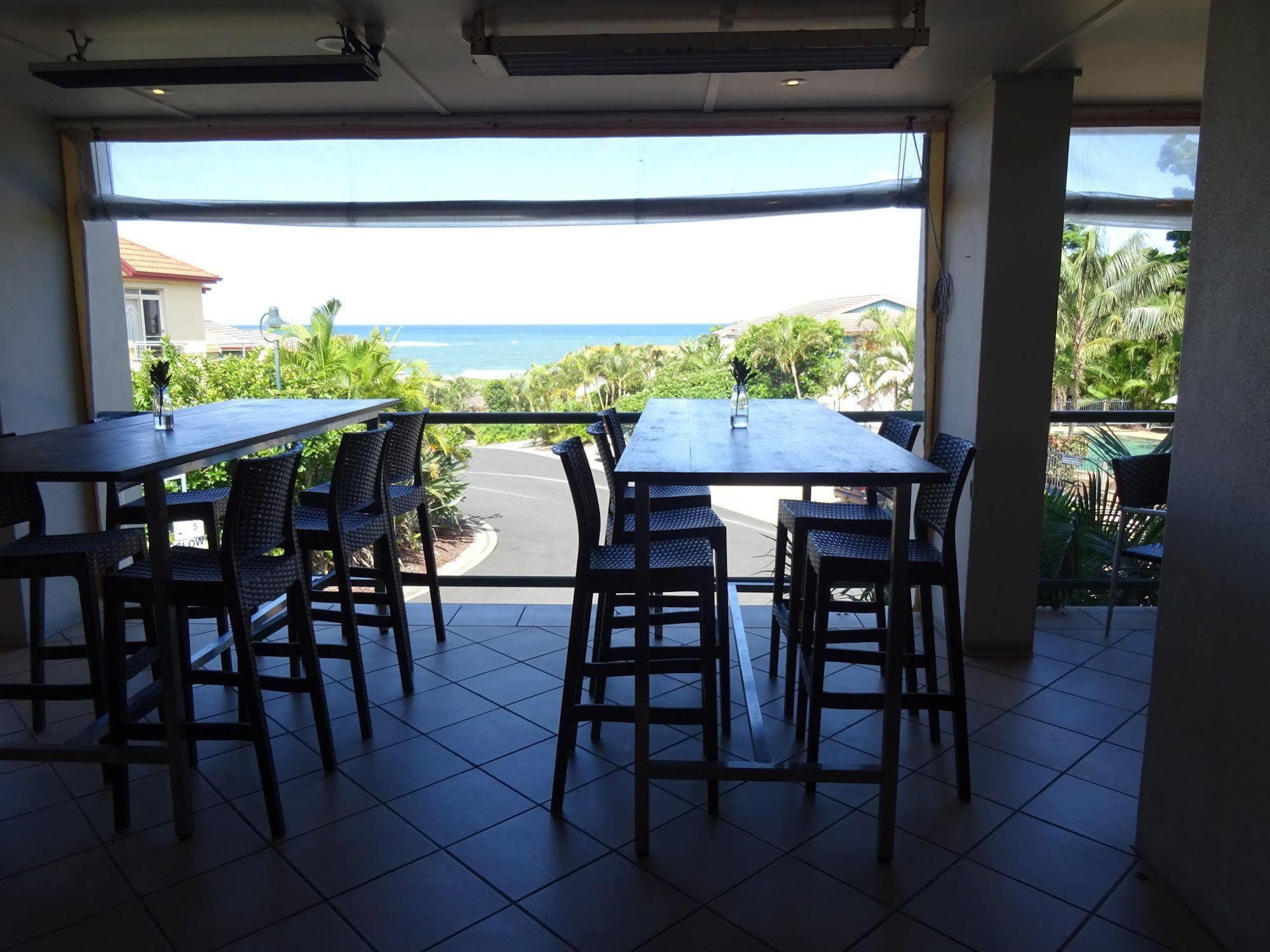 Aqualuna Beach Resort Sapphire Beach Esterno foto