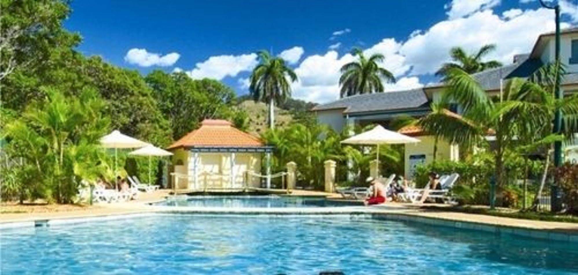 Aqualuna Beach Resort Sapphire Beach Esterno foto